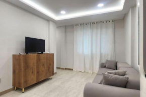 C-5 White Linen House